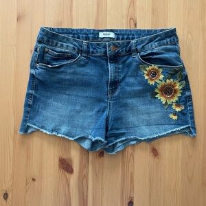 Kensie Blue Jean Shorts with Sunflower Design